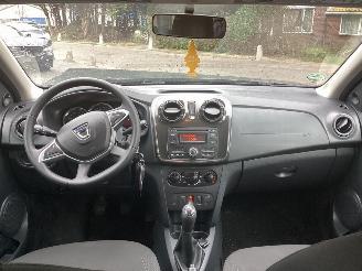 Dacia Sandero 1.0 SCe Laureate picture 10