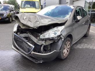 demontáž osobní automobily Peugeot 208 208 I (CA/CC/CK/CL), Hatchback, 2012 / 2019 1.0 Vti 12V PureTech 2014/9