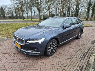 Schadeauto Volvo V-90 2.0 B4 Inscription 2022/6