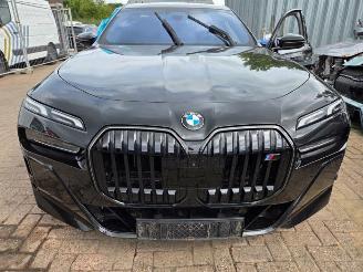  BMW 7-serie M760e 2024/5