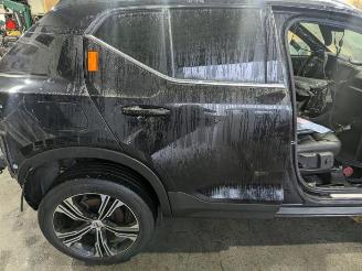 Vrakbiler auto Volvo XC40 XC40 (XZ), SUV, 2017 1.5 T4 Plug-in Hybrid 12V 2020/4