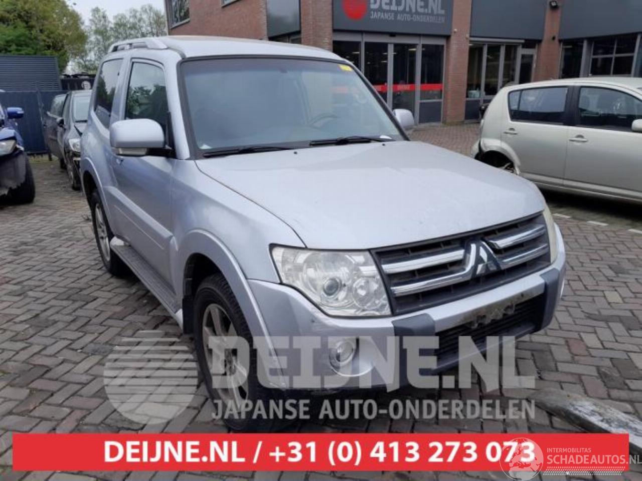 Mitsubishi Pajero Pajero Hardtop (V8/9), Terreinwagen, 2007 3.2 DI-D 16V Autom.