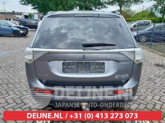 Mitsubishi Outlander Outlander (GF/GG), SUV, 2012 / 2022 2.0 16V PHEV 4x4 picture 6