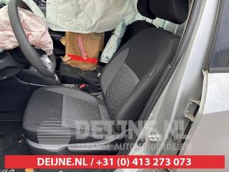 Nissan Micra Micra (K14), Hatchback, 2016 / 2024 1.0 IG-T 92 picture 23