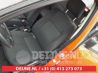 Daihatsu Sirion Sirion 2 (M3), Hatchback, 2005 1.0 12V DVVT picture 16