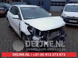 demontáž osobní automobily Kia Rio Rio IV (YB), Hatchback, 2017 1.0i T-GDi 100 12V 2019/10