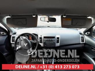 Mitsubishi Outlander Outlander (CW), SUV, 2006 / 2012 2.0 DI-D 16V 4x4 picture 19