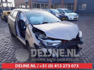 Uttjänta bilar auto Toyota Auris Touring Sports Auris Touring Sports (E18), Combi, 2013 / 2018 1.8 16V Hybrid 2015/11