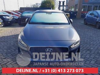 Hyundai I-30 i30 (PDEB5/PDEBB/PDEBD/PDEBE), Hatchback, 2016 1.0 T-GDI 12V picture 2