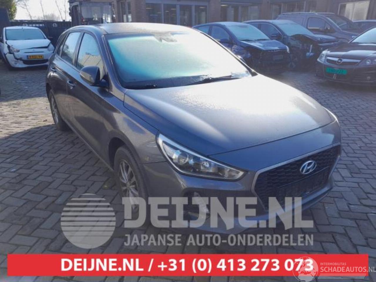 Hyundai I-30 i30 (PDEB5/PDEBB/PDEBD/PDEBE), Hatchback, 2016 1.0 T-GDI 12V