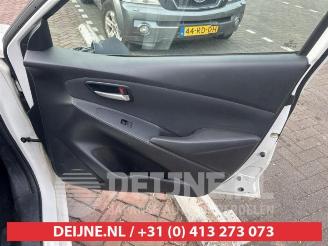 Mazda 2 2 (DJ/DL), Hatchback, 2014 1.5 SkyActiv-G 75 picture 20