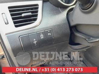 Hyundai I-30 i30 (GDHB5), Hatchback, 2011 1.6 GDI Blue 16V picture 19