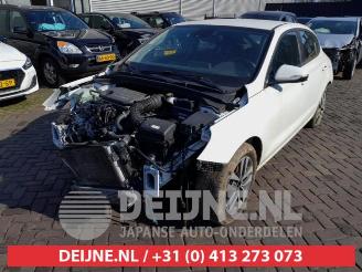 Hyundai I-30 i30 (PDEB5/PDEBB/PDEBD/PDEBE), Hatchback, 2016 1.0 T-GDI 12V picture 3