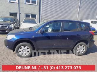 Toyota Rav-4 RAV4 (A3), Terreinwagen, 2005 / 2012 2.0 16V VVT-i 4x4 picture 4