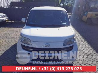 Daihatsu Materia Materia, Hatchback, 2006 / 2011 1.3 16V picture 2