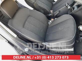 Kia Venga Venga, MPV, 2010 / 2019 1.4 CVVT 16V picture 18