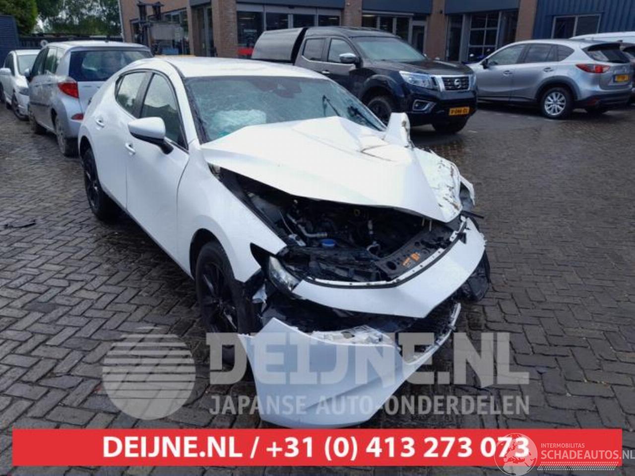 Mazda 3 3 Sport (BP), Hatchback, 2018 2.0 SkyActiv-G 122 Mild Hybrid 16V