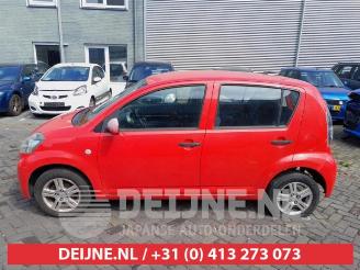 Daihatsu Sirion Sirion 2 (M3), Hatchback, 2005 1.0 12V DVVT picture 4