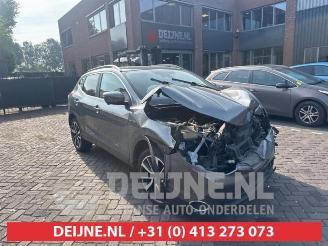 Vrakbiler auto Nissan Qashqai Qashqai (J11), SUV, 2013 1.2 DIG-T 16V 2015/6