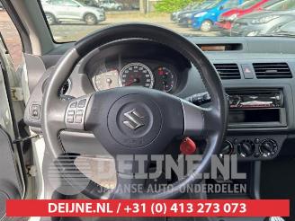 Suzuki Swift Swift (ZA/ZC/ZD1/2/3/9), Hatchback, 2005 / 2011 1.3 VVT 16V picture 17