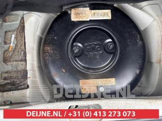 Chevrolet Spark Spark (M300), Hatchback, 2010 1.0 16V picture 20