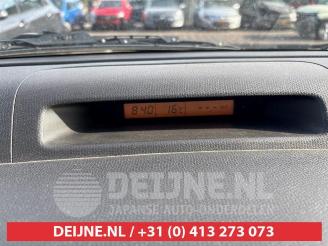 Suzuki Swift Swift (ZA/ZC/ZD1/2/3/9), Hatchback, 2005 / 2011 1.3 VVT 16V picture 12