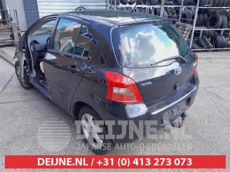 Toyota Yaris Yaris II (P9), Hatchback, 2005 / 2014 1.3 16V VVT-i picture 5