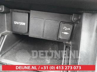 Toyota Auris Auris (E18), Hatchback 5-drs, 2012 / 2019 1.6 D-4D-F 16V picture 17