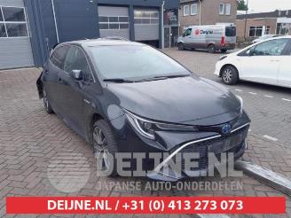 Vrakbiler auto Toyota Corolla Corolla (E21/EA1/EH1), Hatchback 5-drs, 2018 1.8 16V Hybrid 2021/2