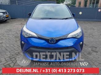 Toyota C-HR C-HR (X1,X5), SUV, 2016 1.8 16V Hybrid picture 2