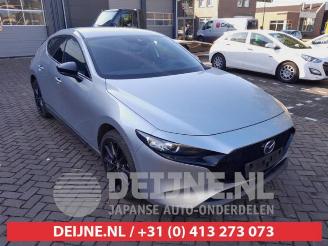 demontáž osobní automobily Mazda 3 3 Sport (BP), Hatchback, 2018 2.0 SkyActiv-X M Hybrid 16V 2022