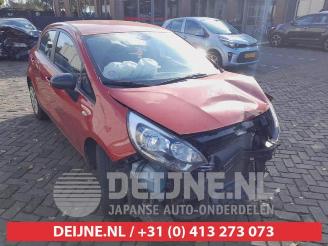 demontáž osobní automobily Kia Rio Rio III (UB), Hatchback, 2011 / 2017 1.2 CVVT 16V 2015