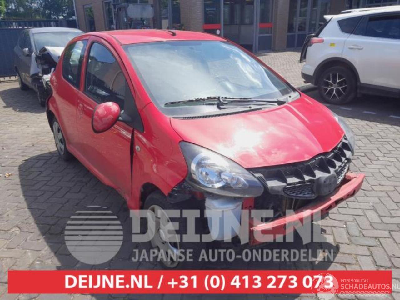 Toyota Aygo Aygo (B10), Hatchback, 2005 / 2014 1.0 12V VVT-i