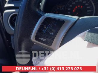 Toyota Yaris Yaris III (P13), Hatchback, 2010 / 2020 1.0 12V VVT-i picture 11