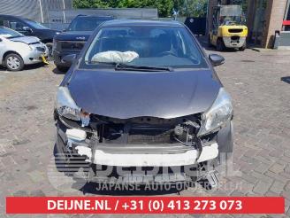 Toyota Yaris Yaris III (P13), Hatchback, 2010 / 2020 1.0 12V VVT-i picture 2