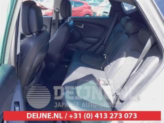 Hyundai Ix35 iX35 (LM), SUV, 2009 / 2015 2.0 16V picture 13