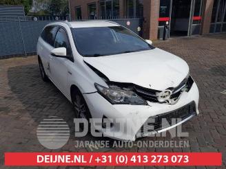 Salvage car Toyota Auris Touring Sports Auris Touring Sports (E18), Combi, 2013 / 2018 1.8 16V Hybrid 2014/10