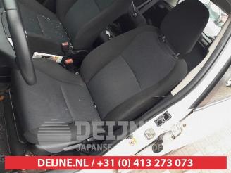 Toyota Yaris Yaris III (P13), Hatchback, 2010 / 2020 1.5 16V Hybrid picture 17