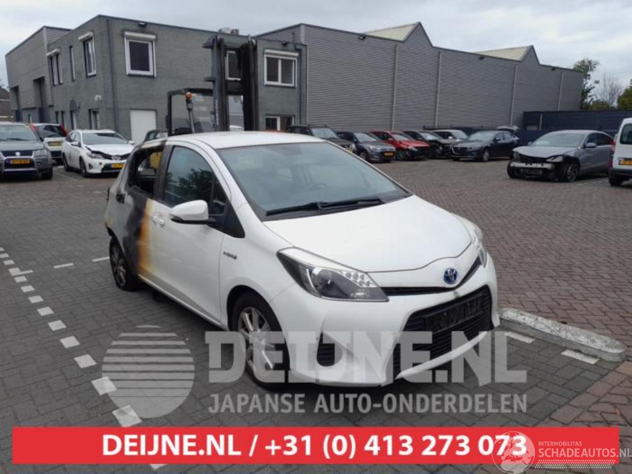 Toyota Yaris Yaris III (P13), Hatchback, 2010 / 2020 1.5 16V Hybrid