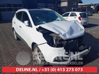 Vrakbiler auto Hyundai Ix35 iX35 (LM), SUV, 2009 / 2015 2.0 CRDi 16V 4x4 2010/12