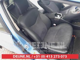 Toyota Prius Prius (ZVW3), Hatchback, 2009 / 2016 1.8 16V Plug-in picture 15