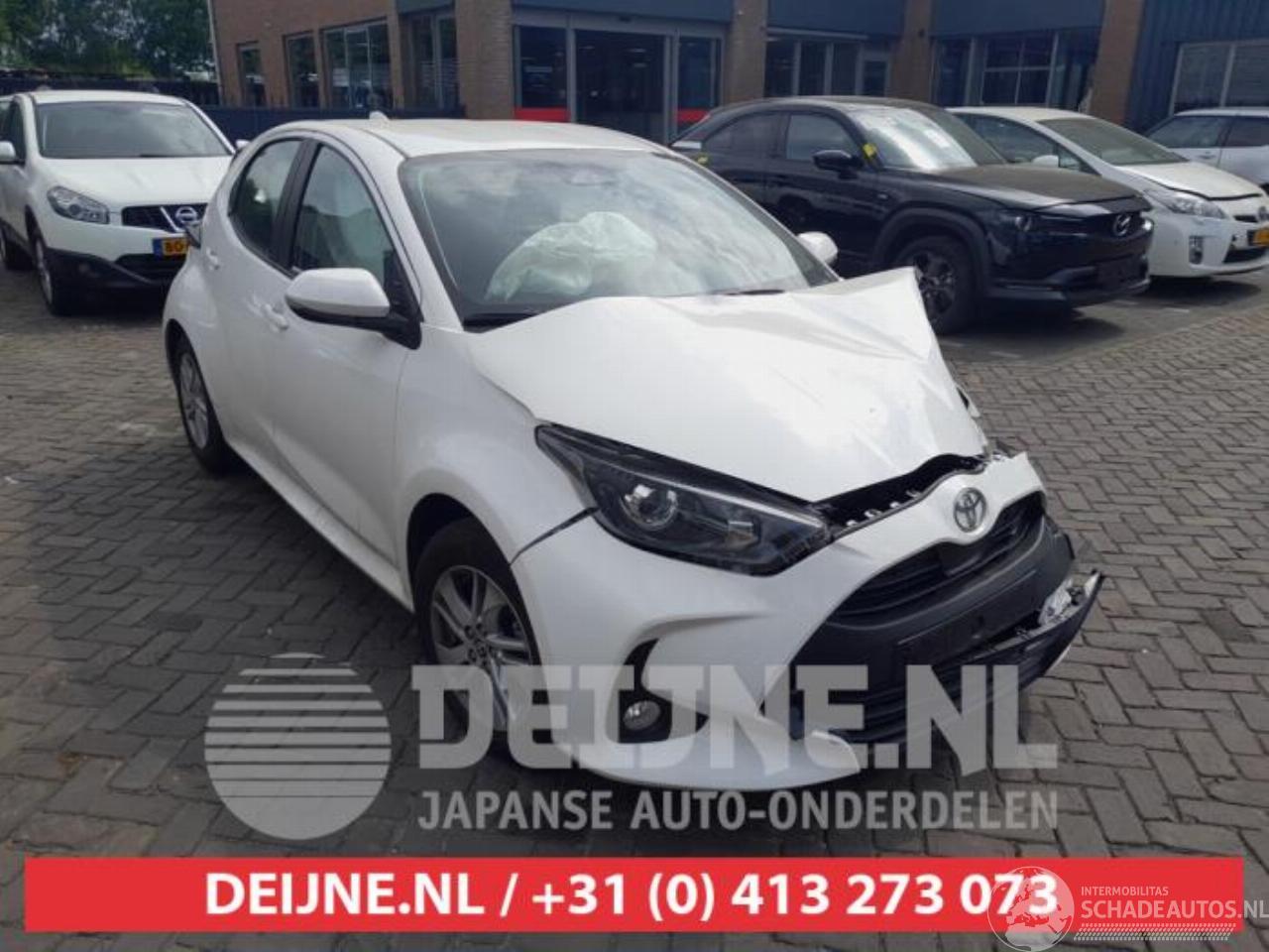 Toyota Yaris Yaris IV (P21/PA1/PH1), Hatchback, 2020 1.5 12V Hybrid 115