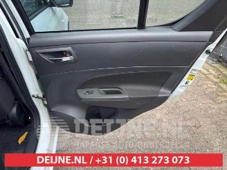 Suzuki Swift Swift (ZA/ZC/ZD), Hatchback, 2010 / 2017 1.2 16V picture 18