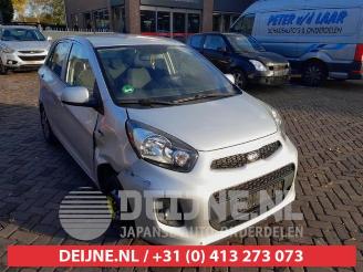 Coche siniestrado Kia Picanto Picanto (TA), Hatchback, 2011 / 2017 1.0 12V 2016/9