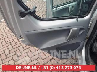 Toyota Aygo Aygo (B10), Hatchback, 2005 / 2014 1.0 12V VVT-i picture 10