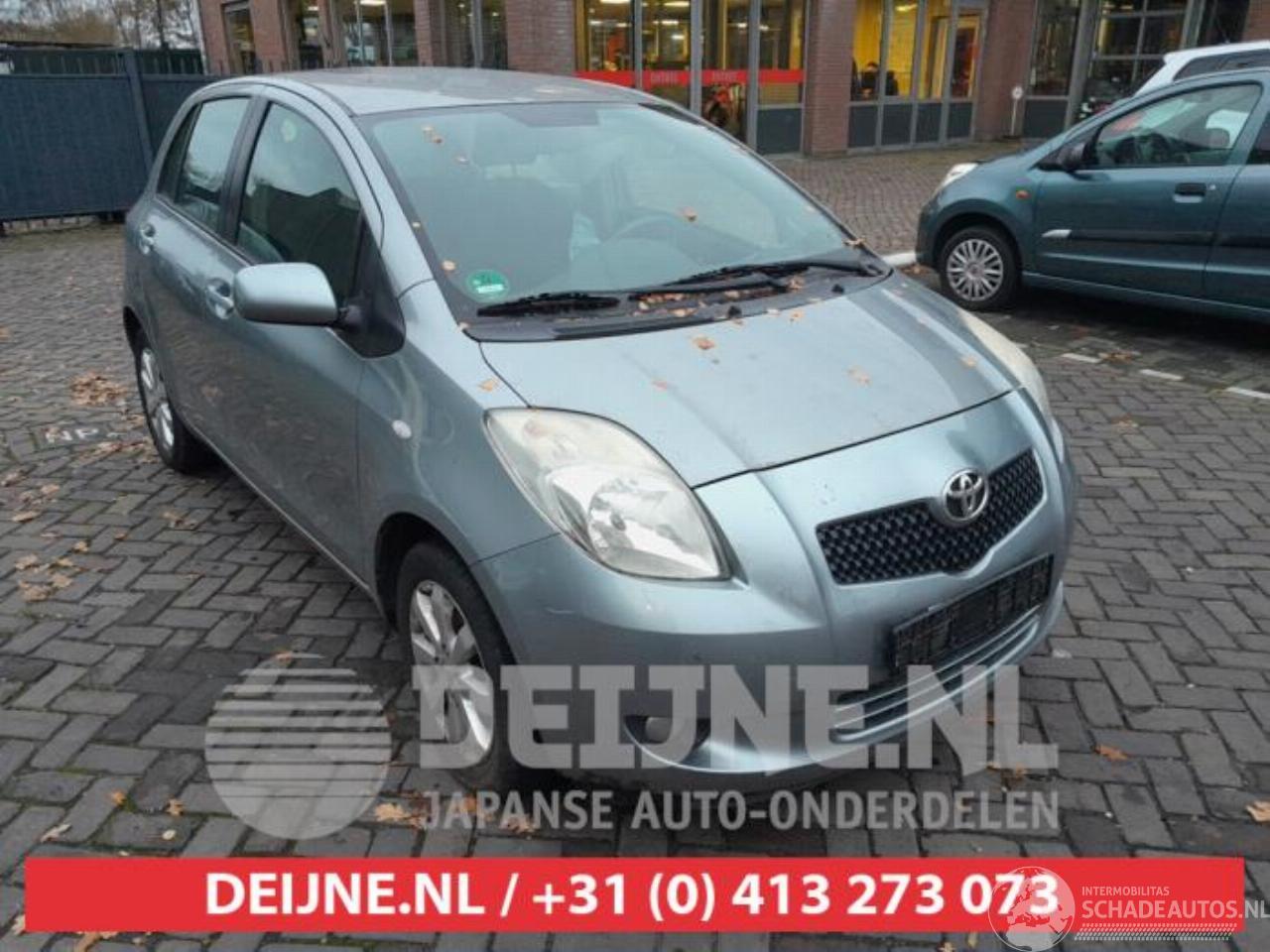 Toyota Yaris Yaris II (P9), Hatchback, 2005 / 2014 1.3 16V VVT-i