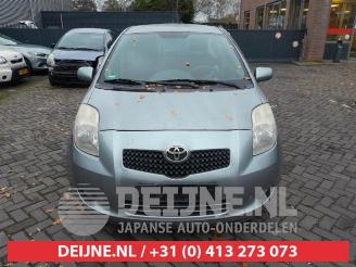 Toyota Yaris Yaris II (P9), Hatchback, 2005 / 2014 1.3 16V VVT-i picture 2