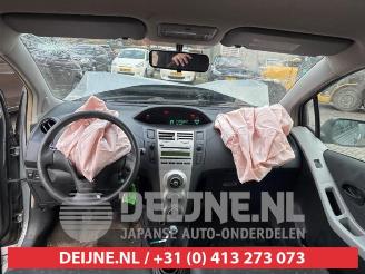 Toyota Yaris Yaris II (P9), Hatchback, 2005 / 2014 1.3 16V VVT-i picture 17