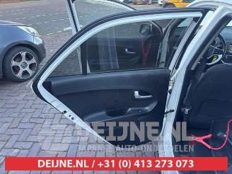 Kia Picanto Picanto (TA), Hatchback, 2011 / 2017 1.0 12V picture 16