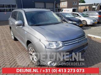 Purkuautot passenger cars Mitsubishi Outlander Outlander (GF/GG), SUV, 2012 / 2022 2.0 16V PHEV 4x4 2013/12